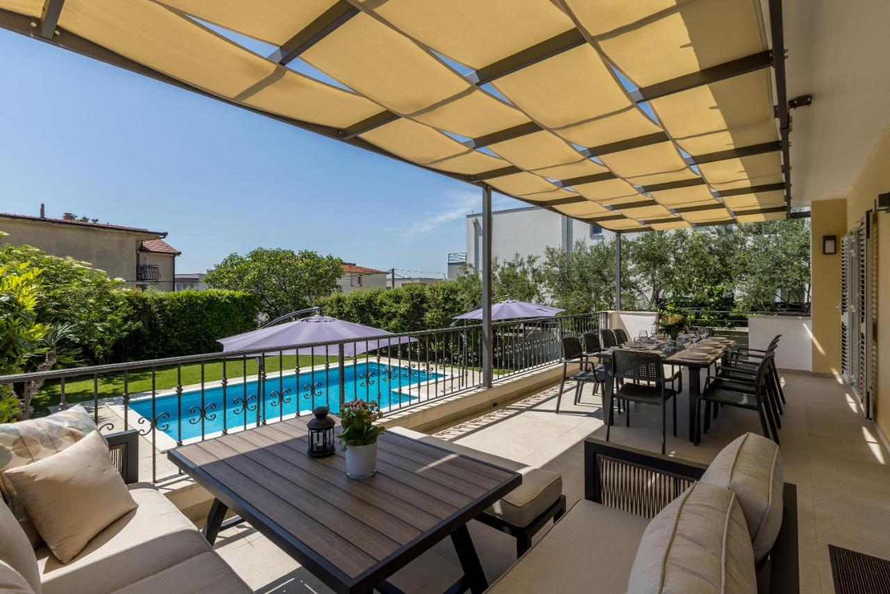 Split-villas Dalmatica For 12 Villaer